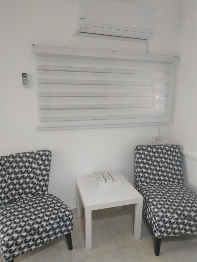Akhva Accommodation Unit-אחווה יחידת אירוח Арад Экстерьер фото