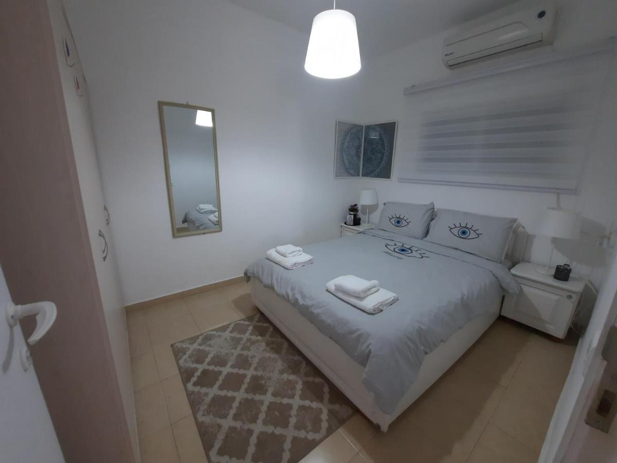 Akhva Accommodation Unit-אחווה יחידת אירוח Арад Экстерьер фото