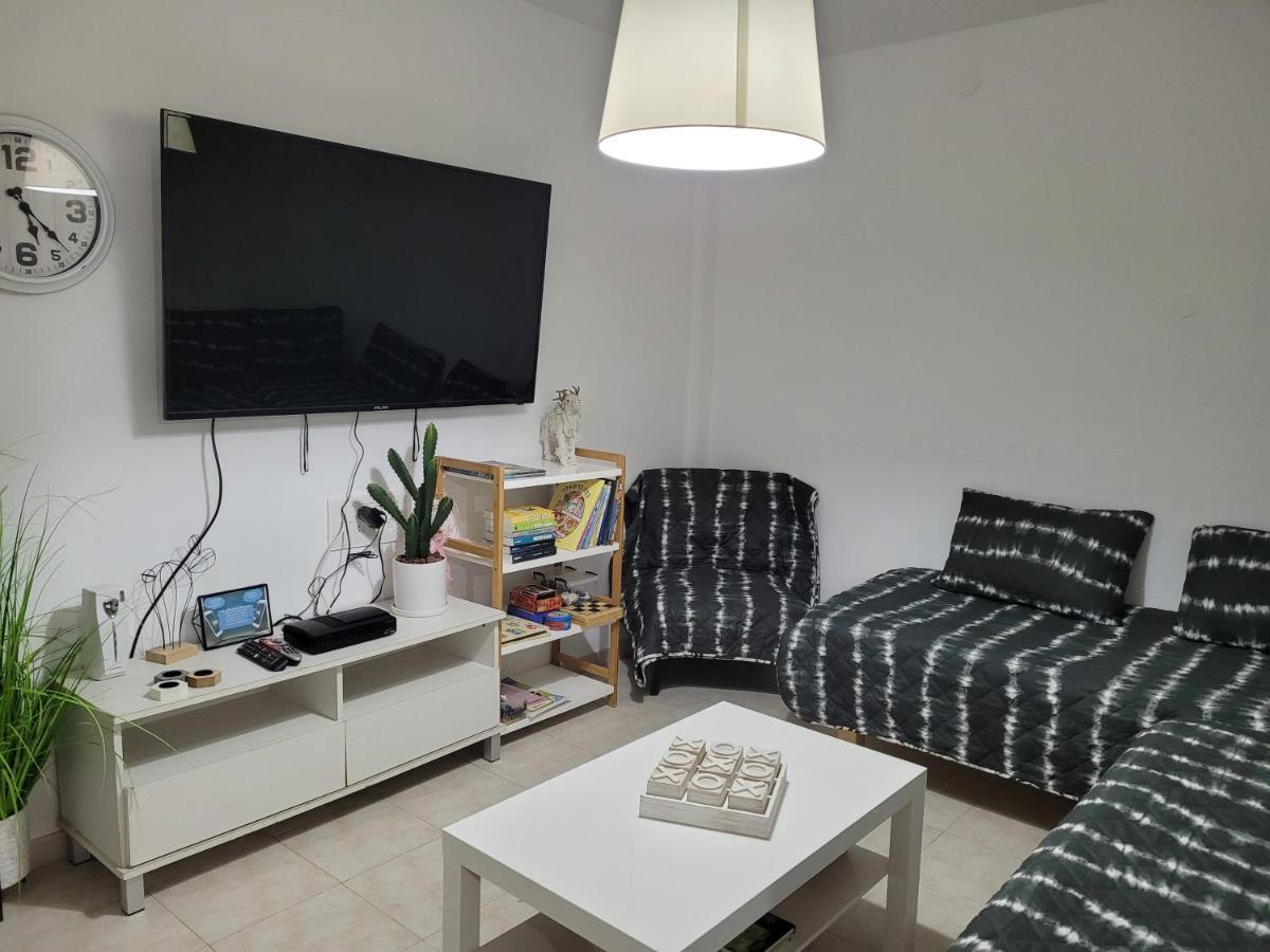 Akhva Accommodation Unit-אחווה יחידת אירוח Арад Экстерьер фото